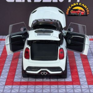 Mini Cooper S in White