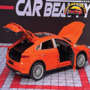 Porsche Cayenne in Orange