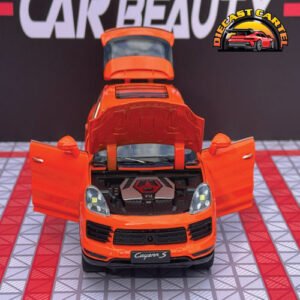Porsche Cayenne in Orange