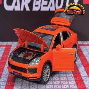 Porsche Cayenne in Orange
