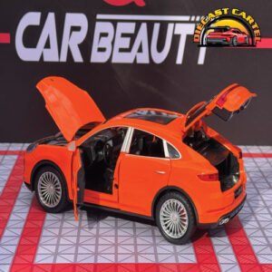 Porsche Cayenne in Orange