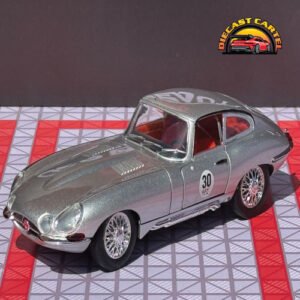 Jaguar E Type in Silver