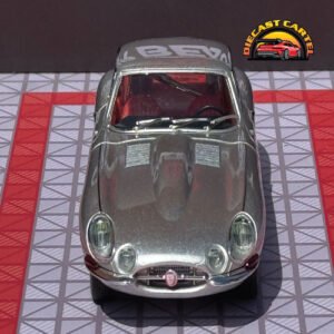 Jaguar E Type in Silver