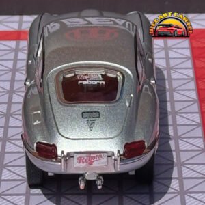 Jaguar E Type in Silver
