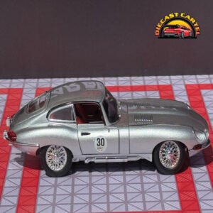 Jaguar E Type in Silver
