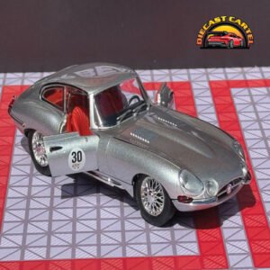 Jaguar E Type in Silver