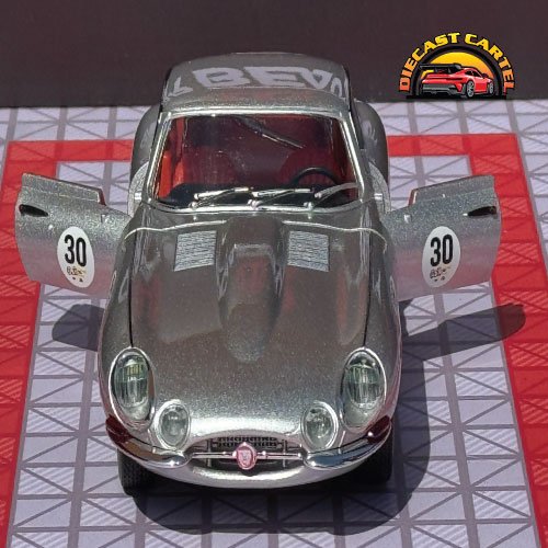 Jaguar E Type in Silver